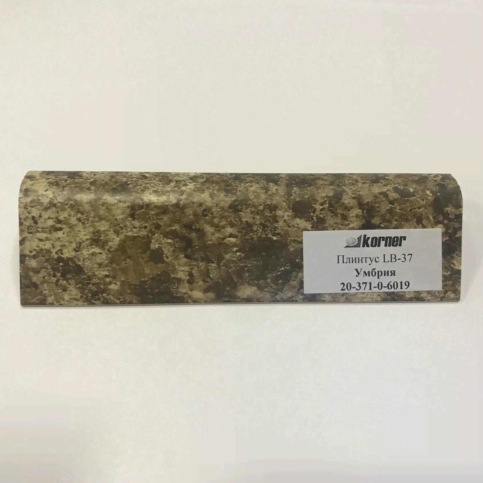 Плинтус 3м LB-38-6019 умбрия (альмандин) Korner (уп.20 )-0
