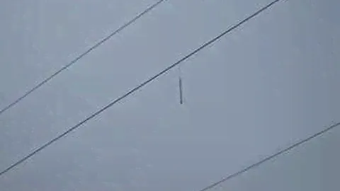 Fluorescent lamp on 110 kV power line.(Лампа ЛБ-18 на ЛЭП).
